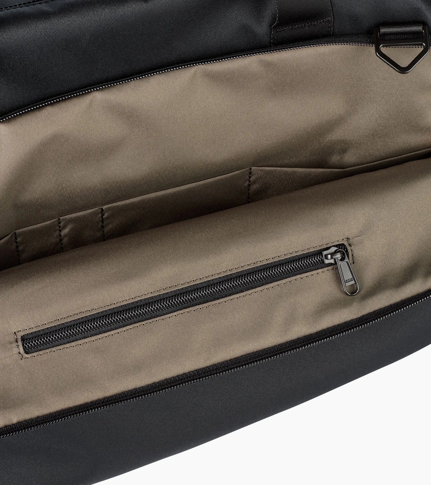 Weekender | Essential