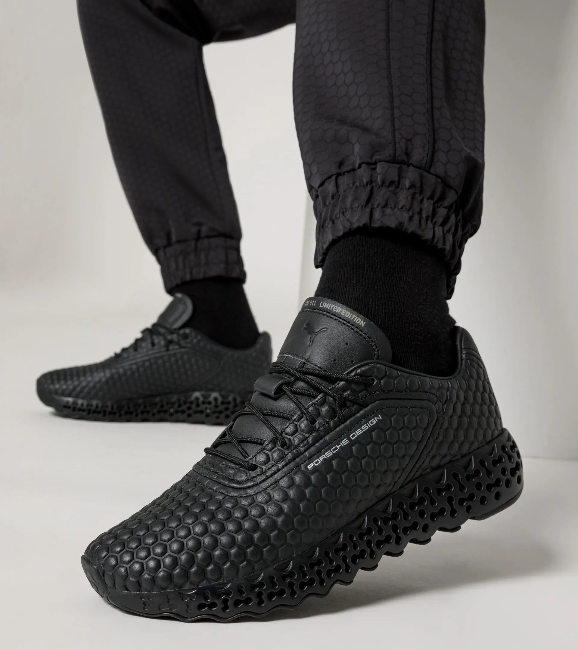XETIC® III Hexagon Trainers | Limited Edition