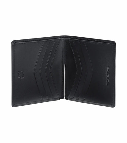 Credit cardholder | Essential