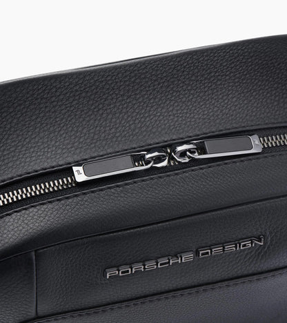 Roadster Leather Washbag M